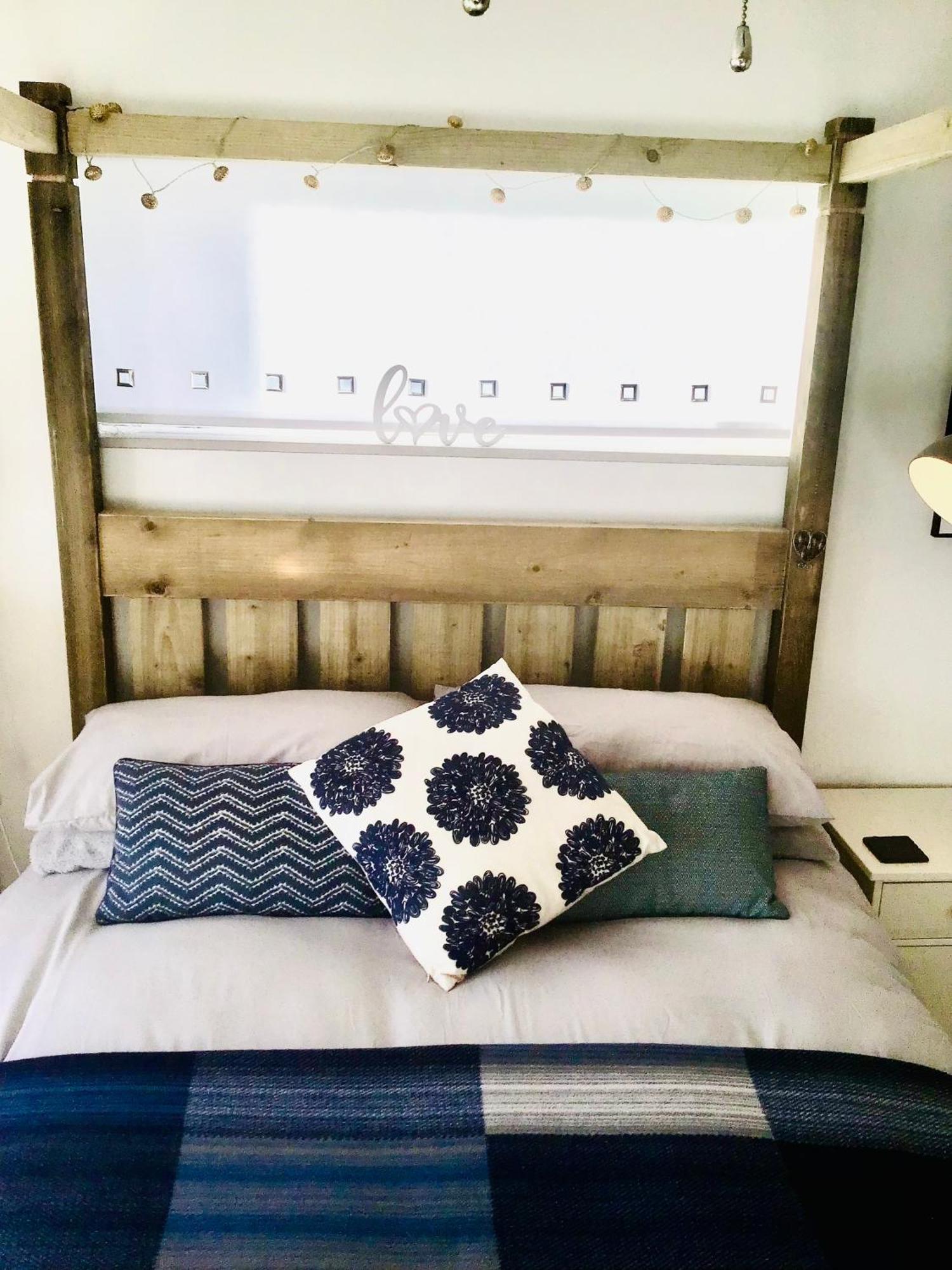 Seaside Escape At Looe